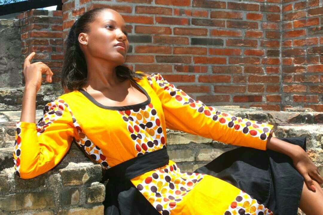 Présentation de la collection Racine Africa, apparue sur scène pour la première fois à l’Hôtel Oasis le 26 mai 2017 avec les mannequins de Fashion Model Look d’Edwige Adesca.